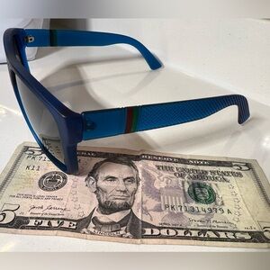 Unisex NEW Polarized New UVA UVB great for the beach and pool - or daily life